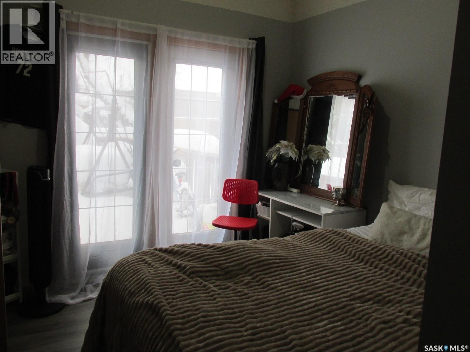 804 - 806 9th Avenue W, Nipawin, Saskatchewan  S0E 1E0 - Photo 6 - SK014517