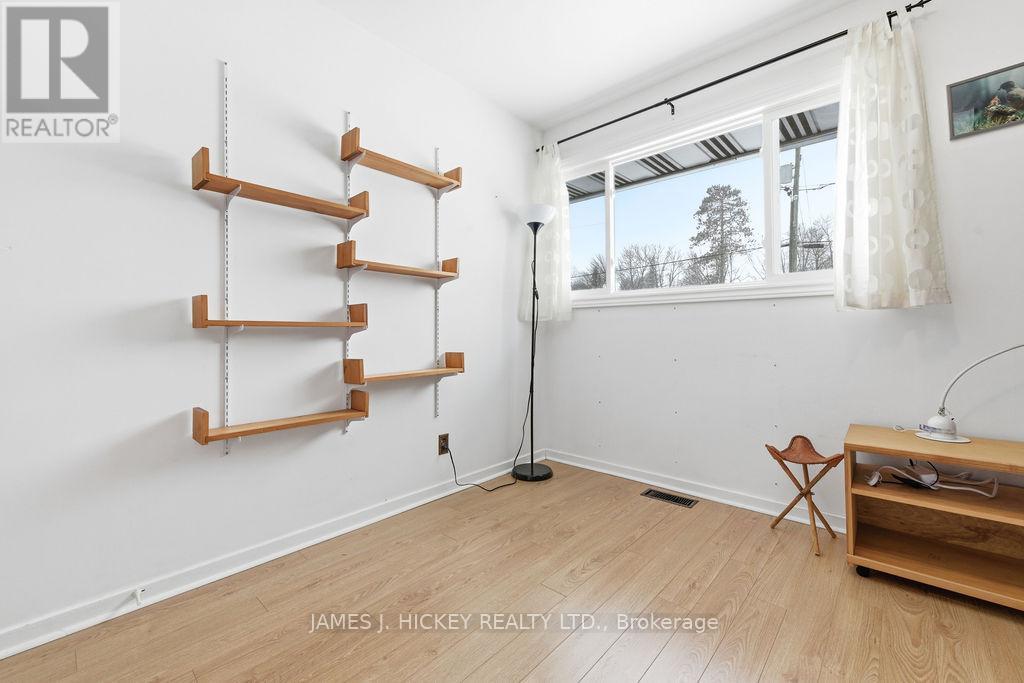 94 Glendale Avenue, Deep River, Ontario  K0J 1P0 - Photo 27 - X12652092