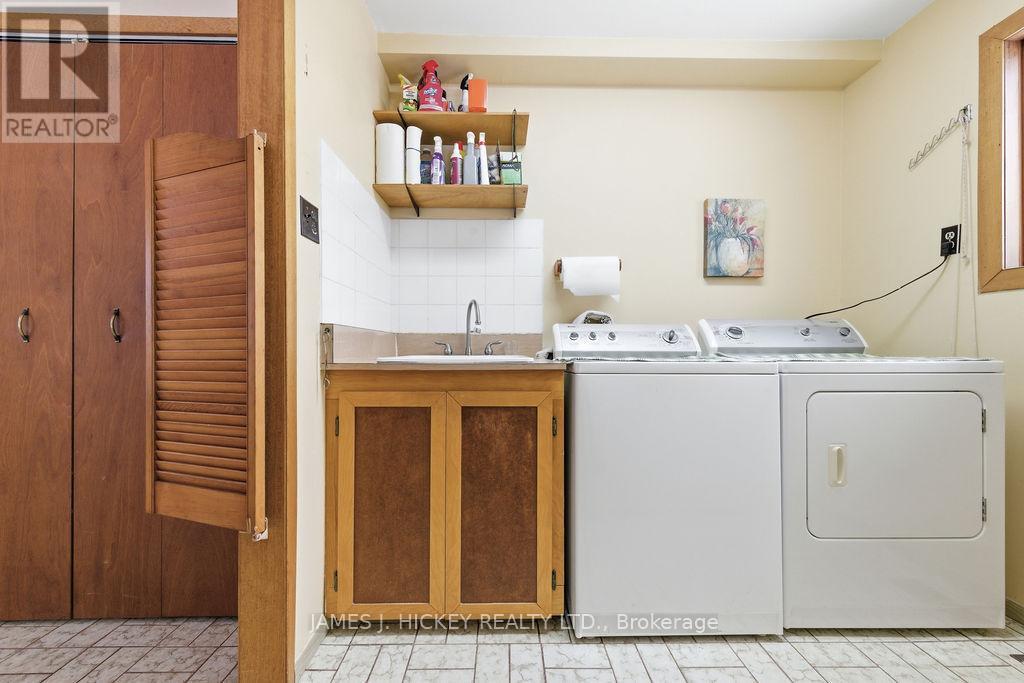 94 Glendale Avenue, Deep River, Ontario  K0J 1P0 - Photo 38 - X12652092