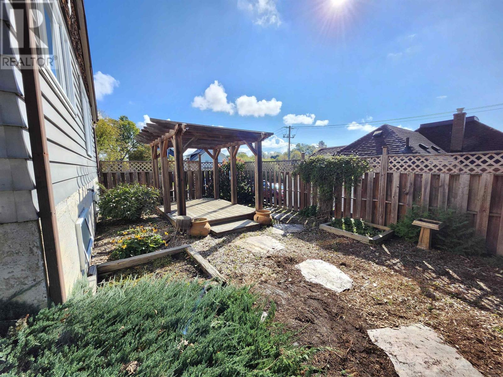 214 Sixth Ave, Kenora, Ontario  P9N 2C1 - Photo 36 - TB253681