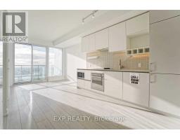 5807 - 5 BUTTERMILL AVENUE, Vaughan, Ontario