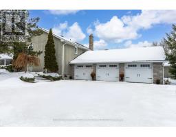 2 MILLS CIRCLE, Springwater, Ontario
