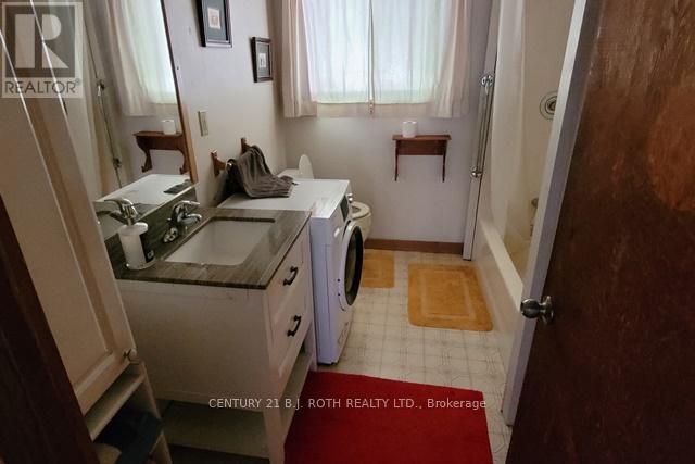 669 Rye Road, Parry Sound, Ontario  P0A 1X0 - Photo 22 - X12353410