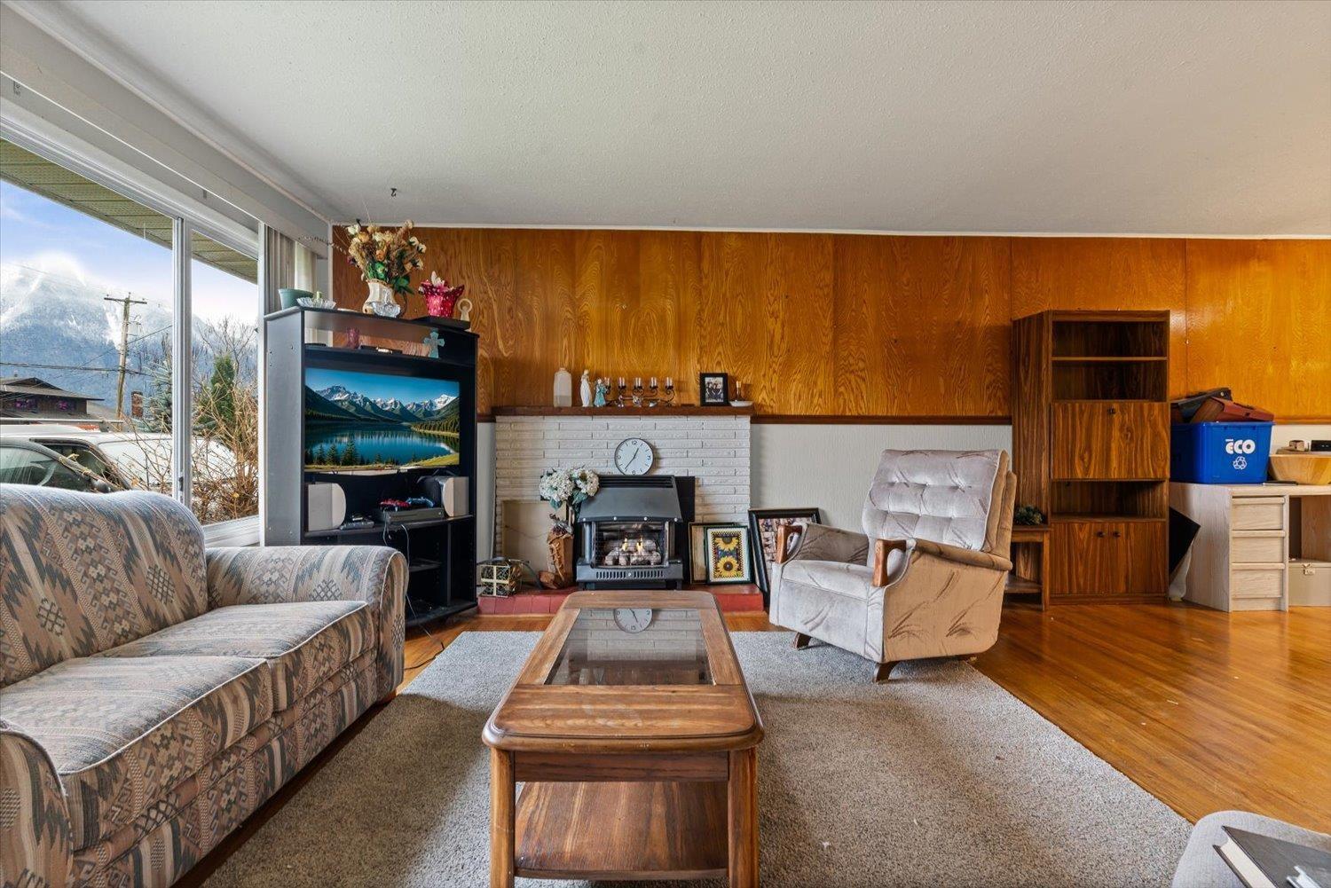 1549 Vimy Road, Agassiz, Agassiz, British Columbia  V0M 1A0 - Photo 7 - R3075042