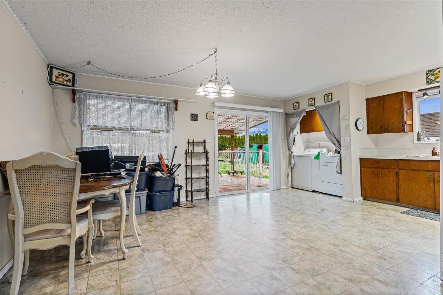 1549 Vimy Road, Agassiz, Agassiz, British Columbia  V0M 1A0 - Photo 9 - R3075042