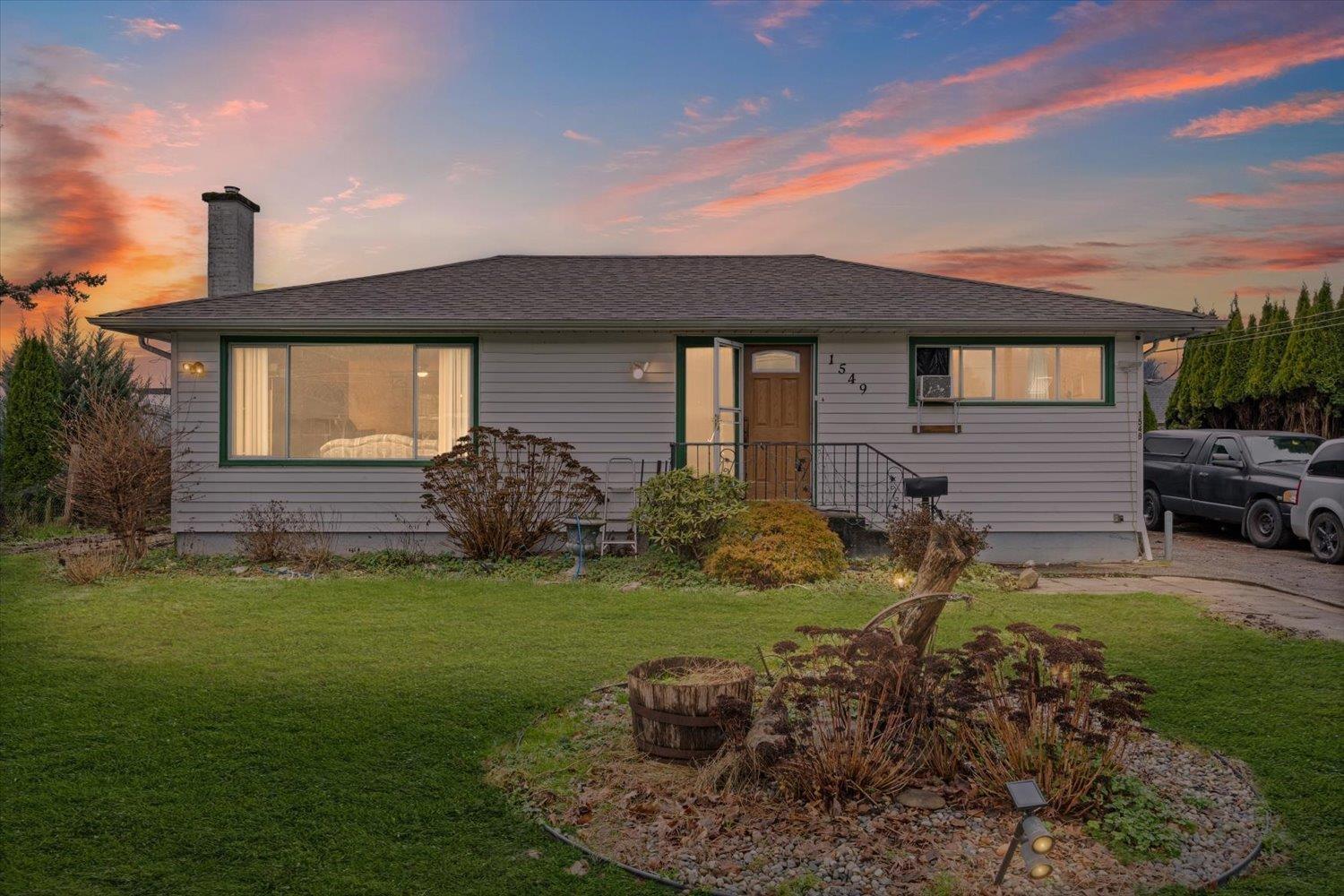 1549 Vimy Road, Agassiz, Agassiz, British Columbia  V0M 1A0 - Photo 2 - R3075042