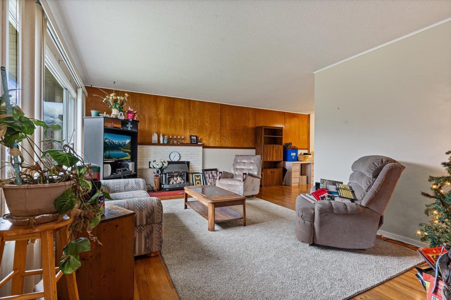 1549 Vimy Road, Agassiz, Agassiz, British Columbia  V0M 1A0 - Photo 6 - R3075042