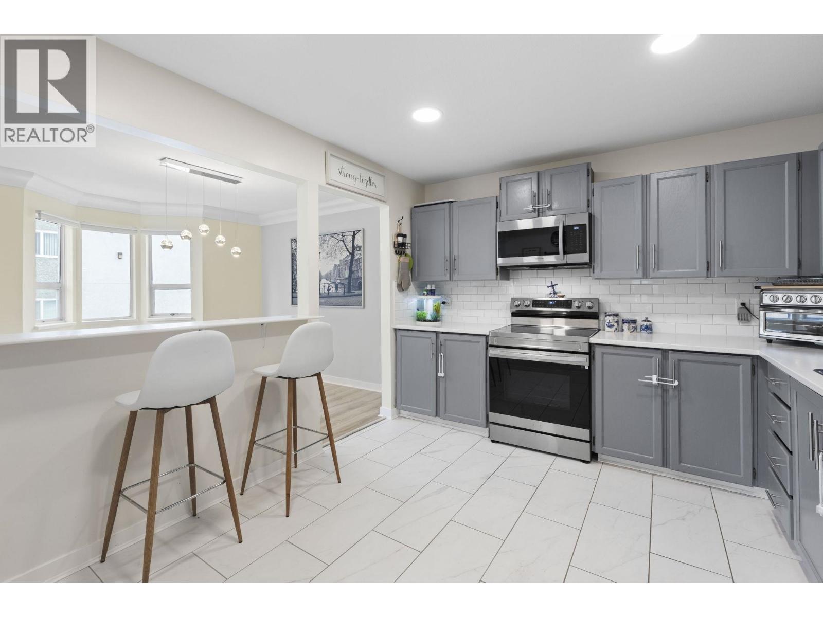 102 22222 119 Avenue, Maple Ridge, British Columbia  V2X 2Y9 - Photo 5 - R3075026