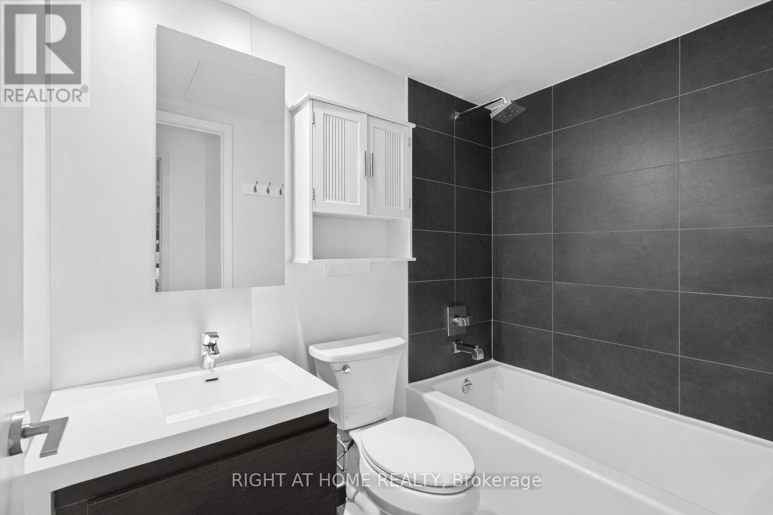 318 - 1030 King Street W, Toronto, Ontario  M6K 0B4 - Photo 16 - C12652104