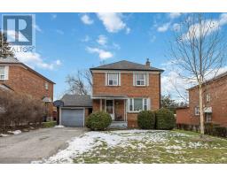 31 DELL PARK AVENUE, Toronto, Ontario