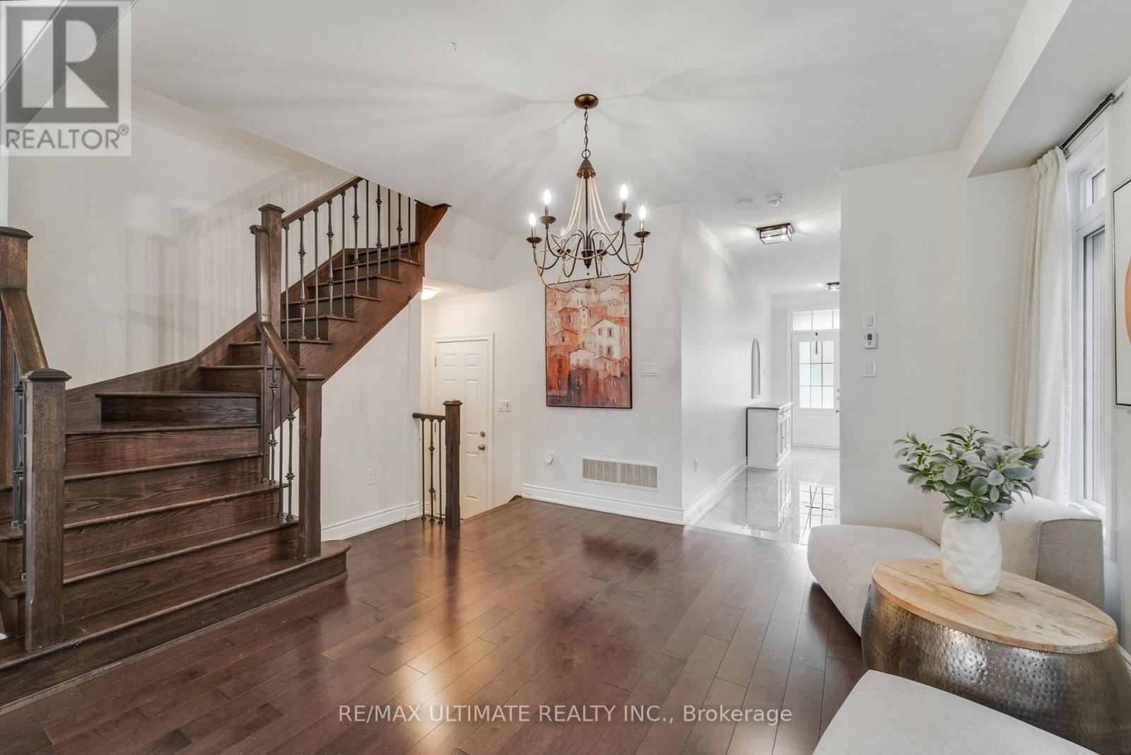 37 Zenith Avenue, Vaughan, Ontario  L4H 4K9 - Photo 11 - N12652102