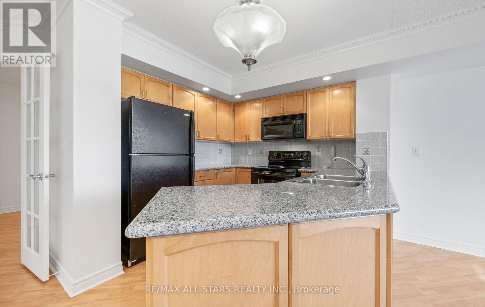 536 - 33 Cox Boulevard, Markham, Ontario  L3R 8A6 - Photo 18 - N12526384