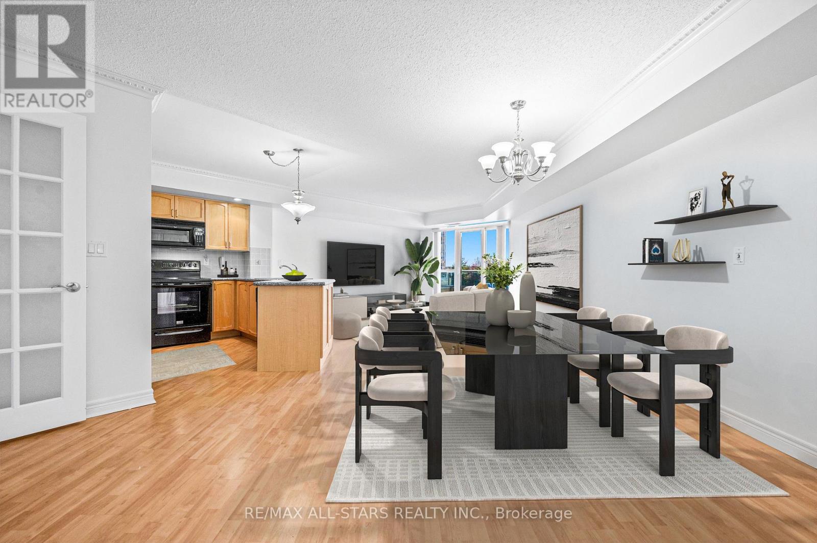 536 - 33 Cox Boulevard, Markham, Ontario  L3R 8A6 - Photo 2 - N12526384