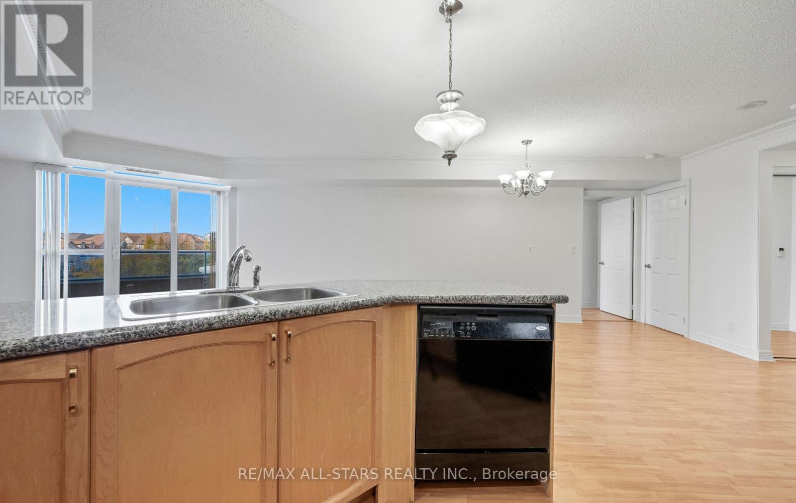 536 - 33 Cox Boulevard, Markham, Ontario  L3R 8A6 - Photo 20 - N12526384