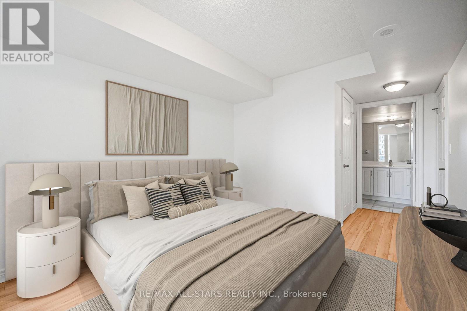 536 - 33 Cox Boulevard, Markham, Ontario  L3R 8A6 - Photo 9 - N12526384