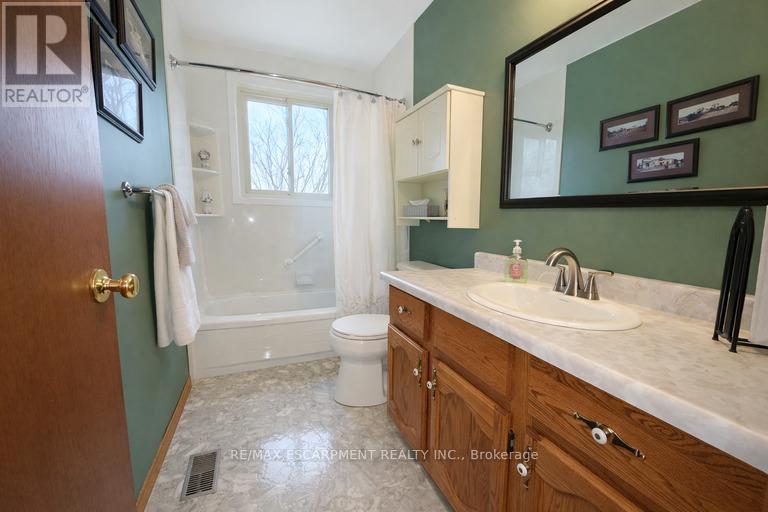 18 Ross Street, Norfolk, Ontario  N0E 1Y0 - Photo 31 - X12630382