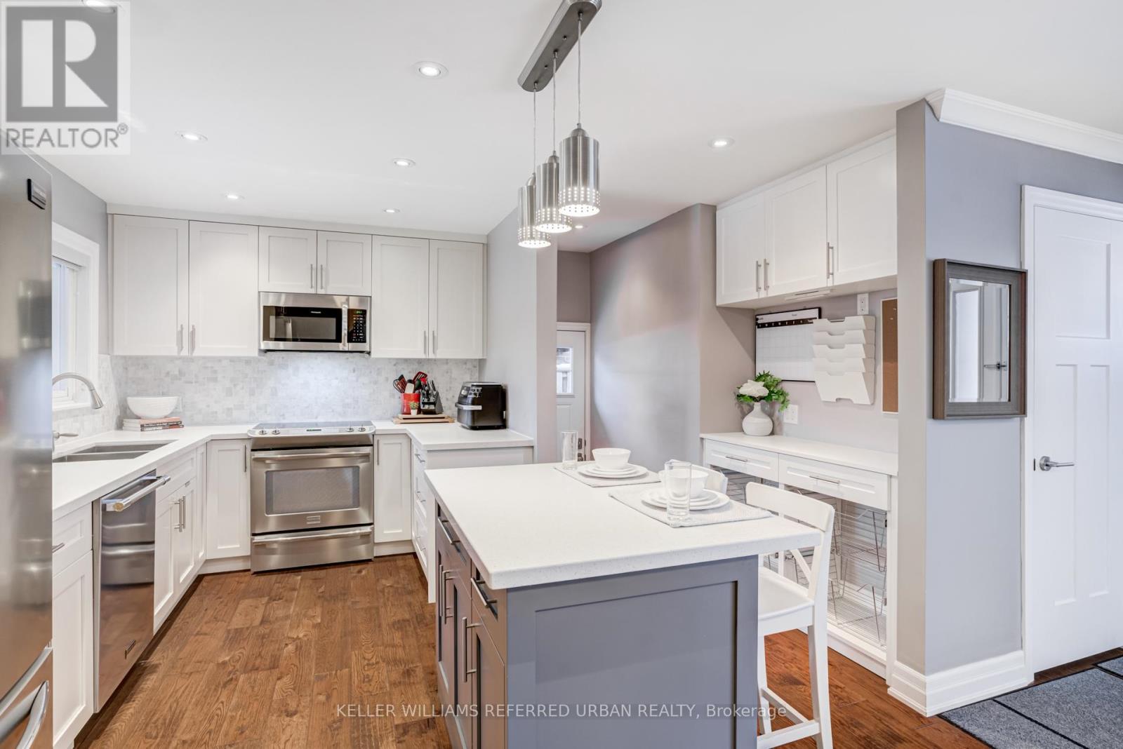 126 Beaver Bend Crescent, Toronto, Ontario  M9B 5S1 - Photo 12 - W12652110