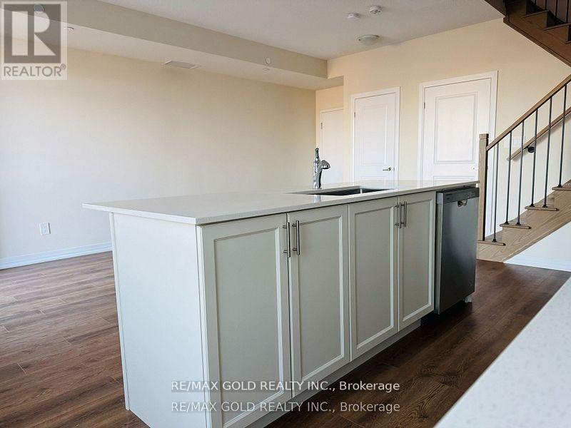 115 - 1573 Rose Way, Milton, Ontario  L9T 7E7 - Photo 5 - W12652114