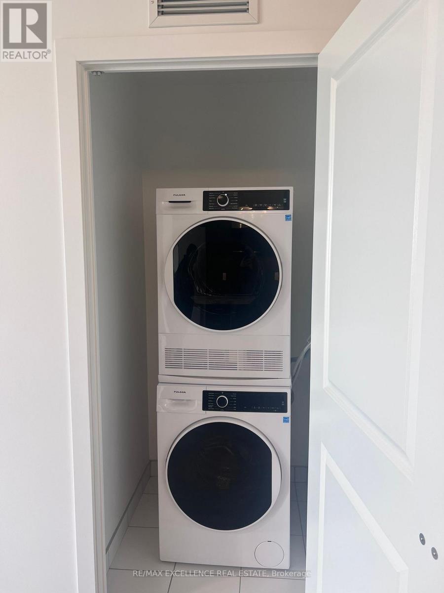 813 - 15 Skyridge Drive, Brampton, Ontario  L6P 4S3 - Photo 13 - W12652144