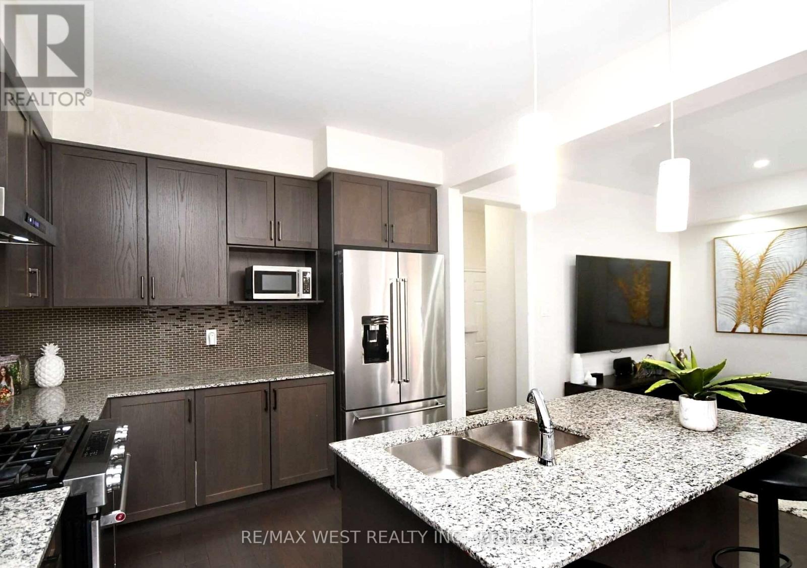 2nd+main - 25 Faders Drive, Brampton, Ontario  L7A 4Y2 - Photo 7 - W12652154