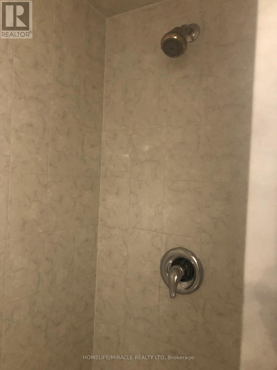 12 Butcher Crescent, Brantford, Ontario  N3T 0P2 - Photo 5 - X12652112