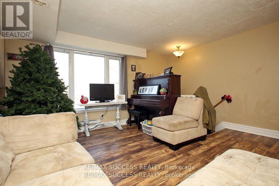 32 & 34 River Street, Thorold, Ontario  L0S 1K0 - Photo 12 - X12652124