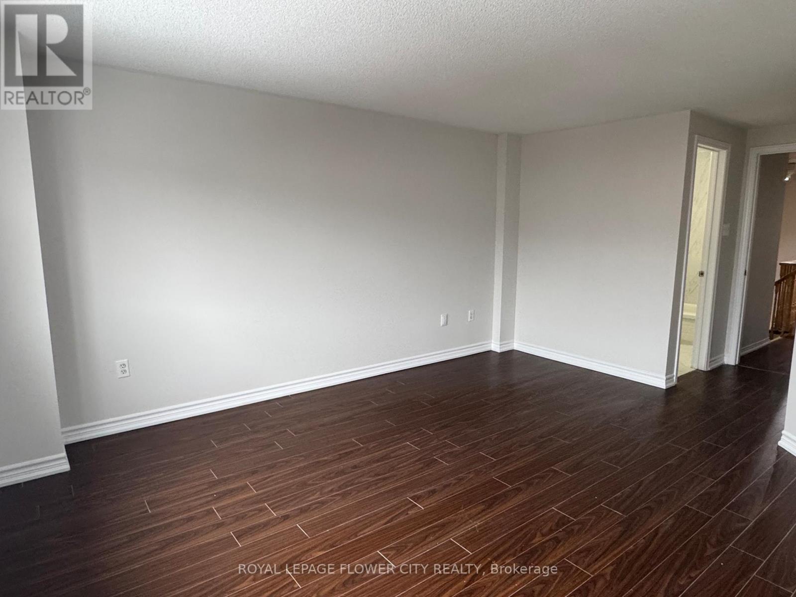 16 Langdale Crescent, Brampton, Ontario  L6Y 4S2 - Photo 10 - W12649530