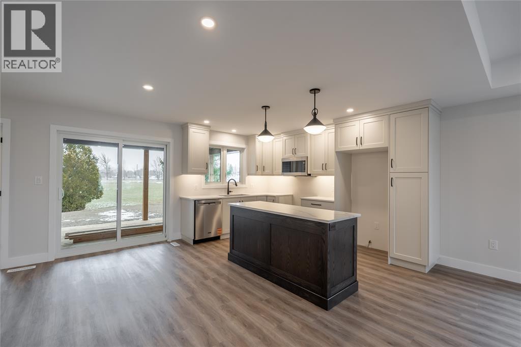 482 Katie Court, Petrolia, Ontario  N0N 1R0 - Photo 9 - 25017629