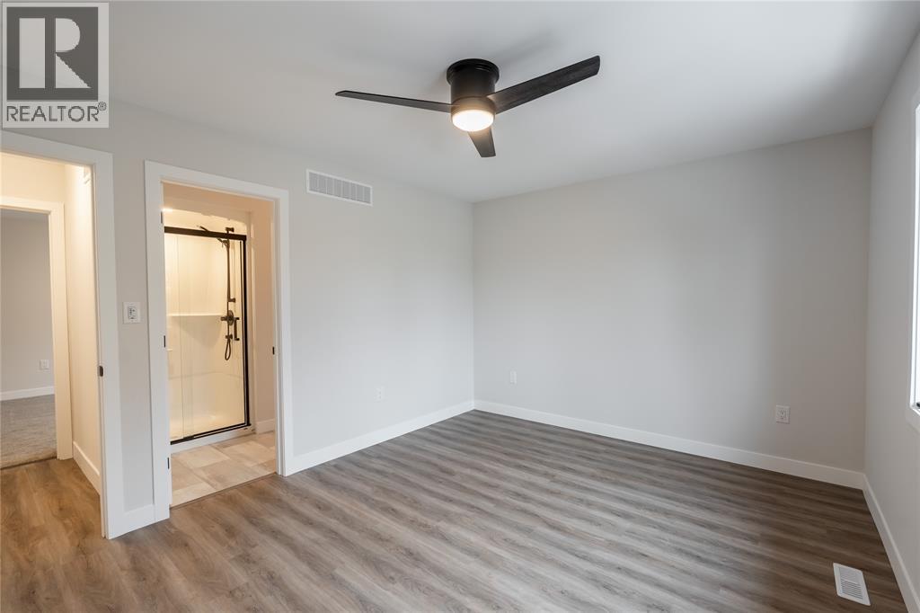 482 Katie Court, Petrolia, Ontario  N0N 1R0 - Photo 14 - 25017629