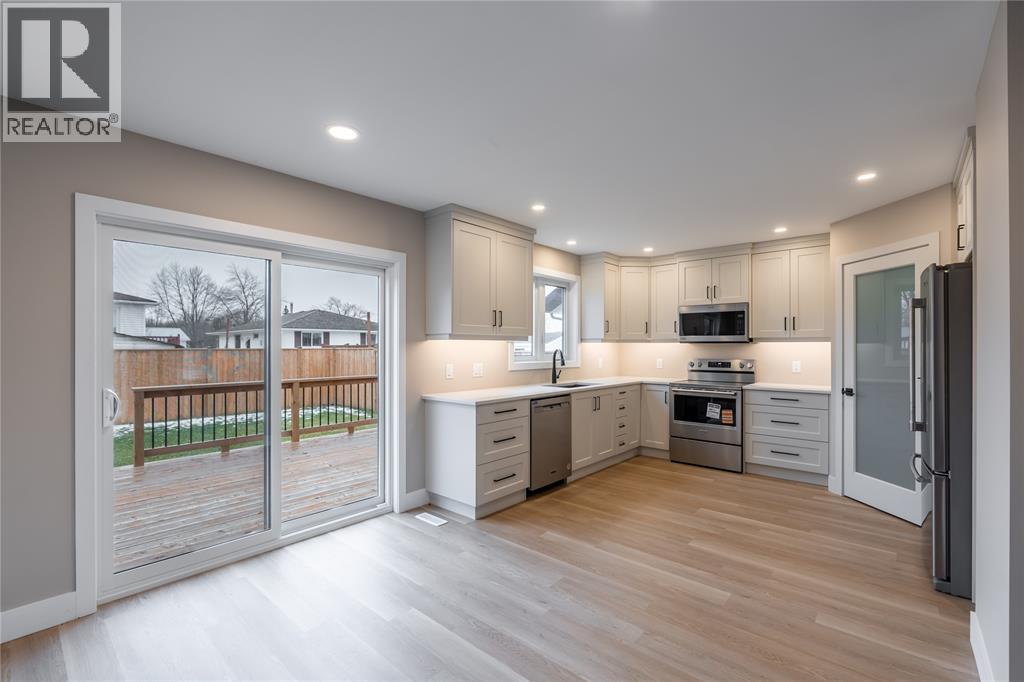 482 Katie Court, Petrolia, Ontario  N0N 1R0 - Photo 35 - 25017629