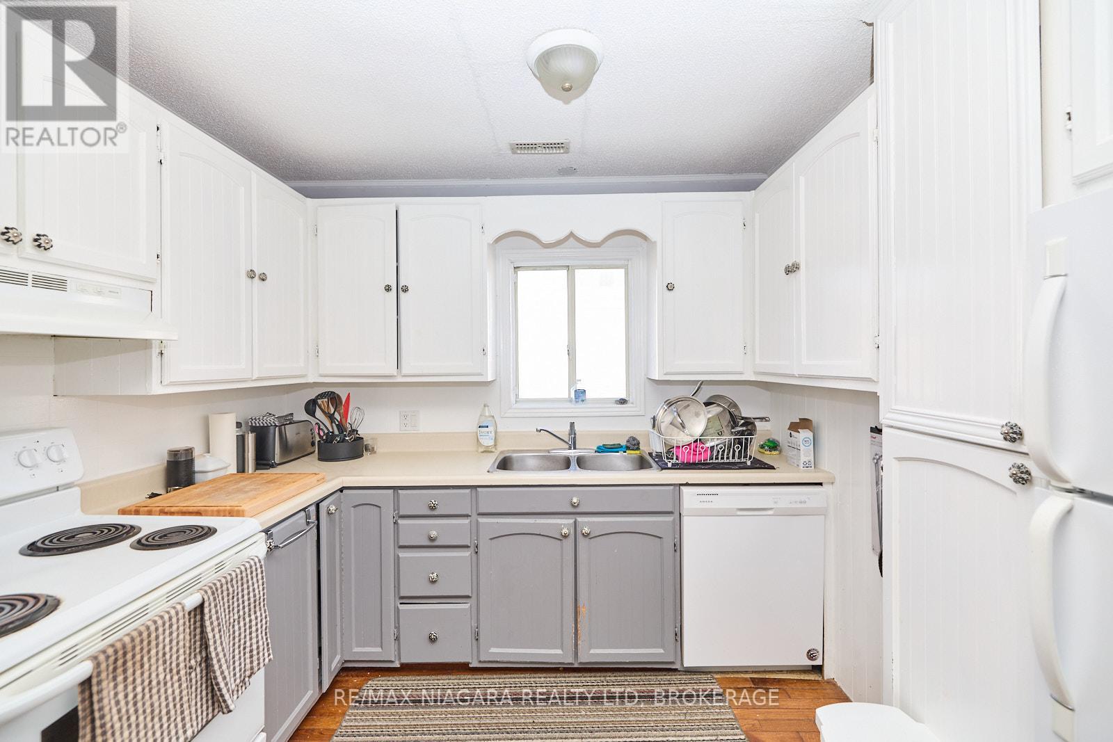 314 Ridge Road N, Fort Erie, Ontario  L0S 1N0 - Photo 9 - X12652200