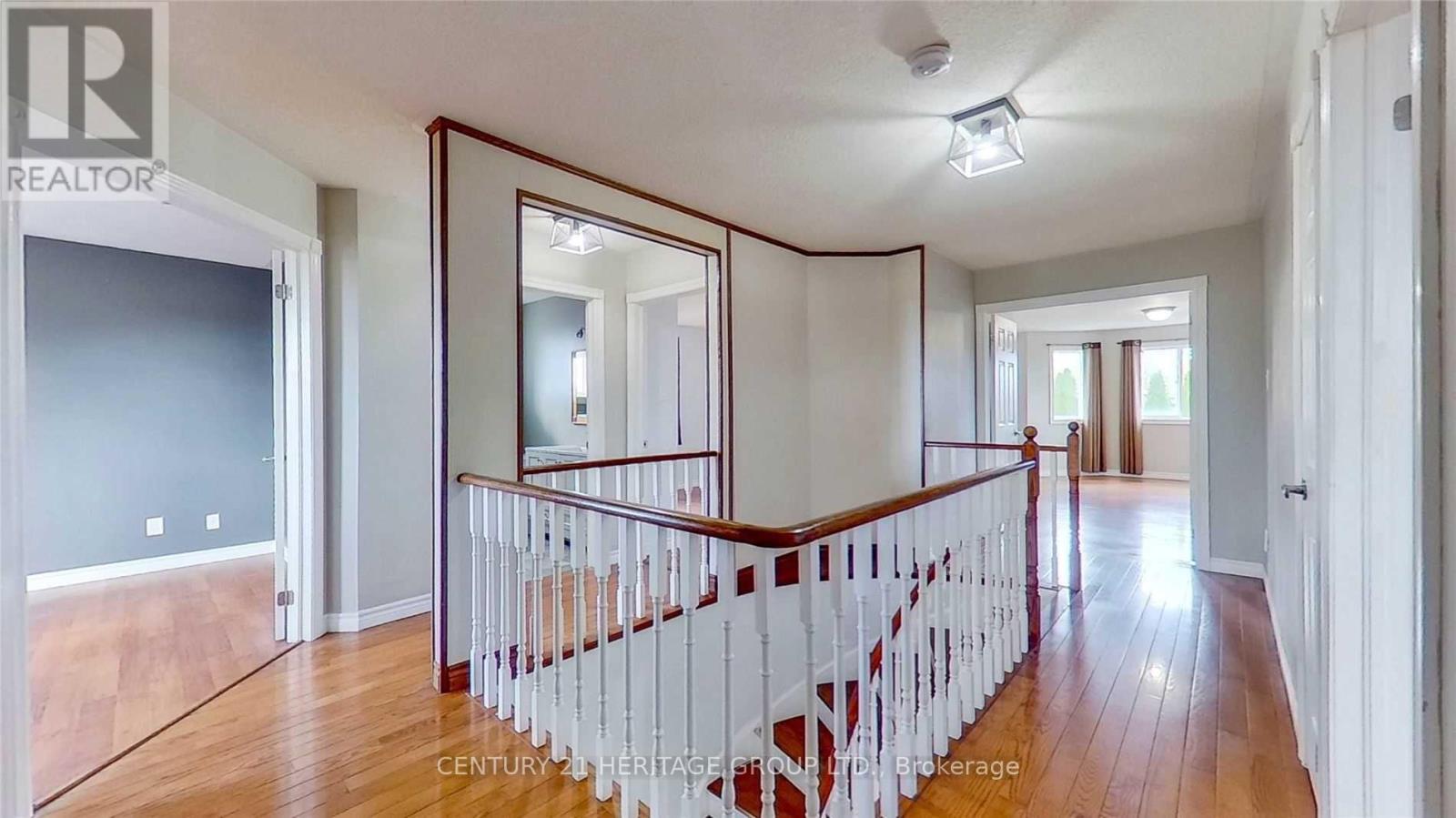 Main & 2nd - 25 Logan Court, Barrie (Holly), Ontario  L4N 8G9 - Photo 10 - S12652072