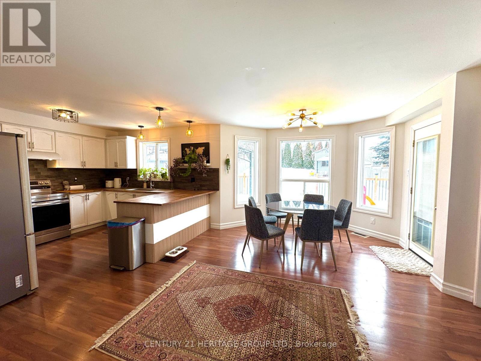 Main & 2nd - 25 Logan Court, Barrie (Holly), Ontario  L4N 8G9 - Photo 14 - S12652072