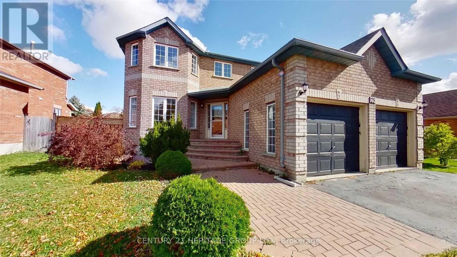 Main & 2nd - 25 Logan Court, Barrie (Holly), Ontario  L4N 8G9 - Photo 2 - S12652072