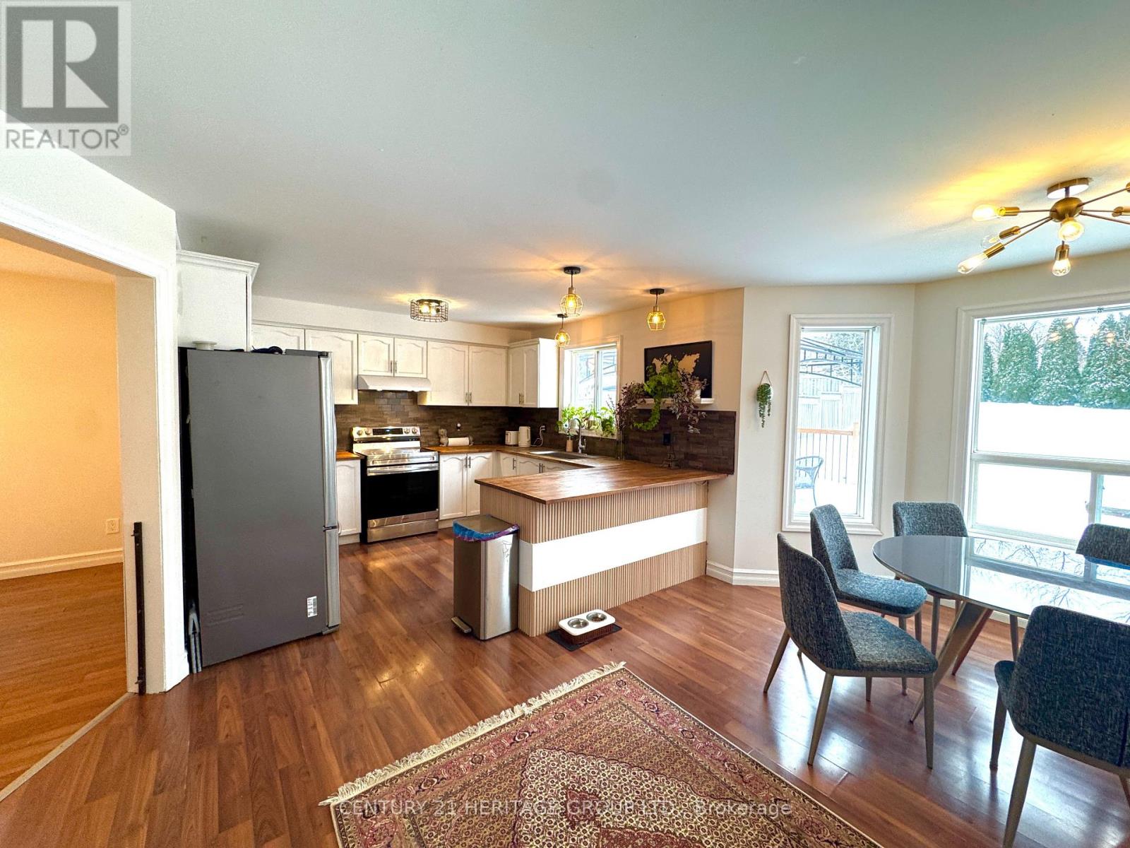 Main & 2nd - 25 Logan Court, Barrie (Holly), Ontario  L4N 8G9 - Photo 11 - S12652072