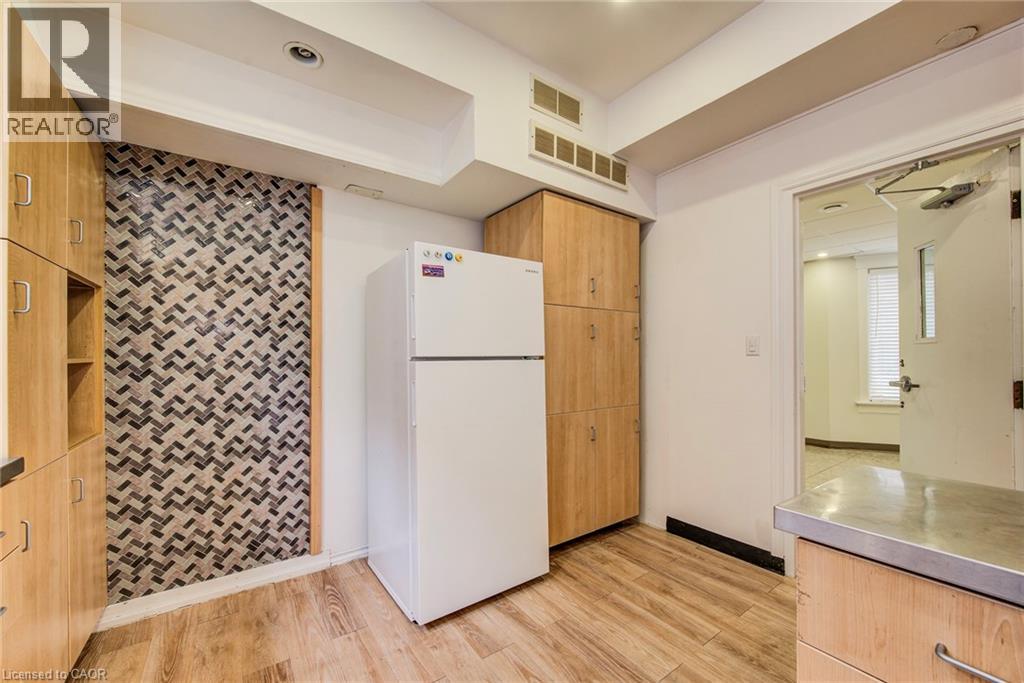 19 Schneider Avenue, Kitchener, Ontario  N2G 1K7 - Photo 11 - 40789164