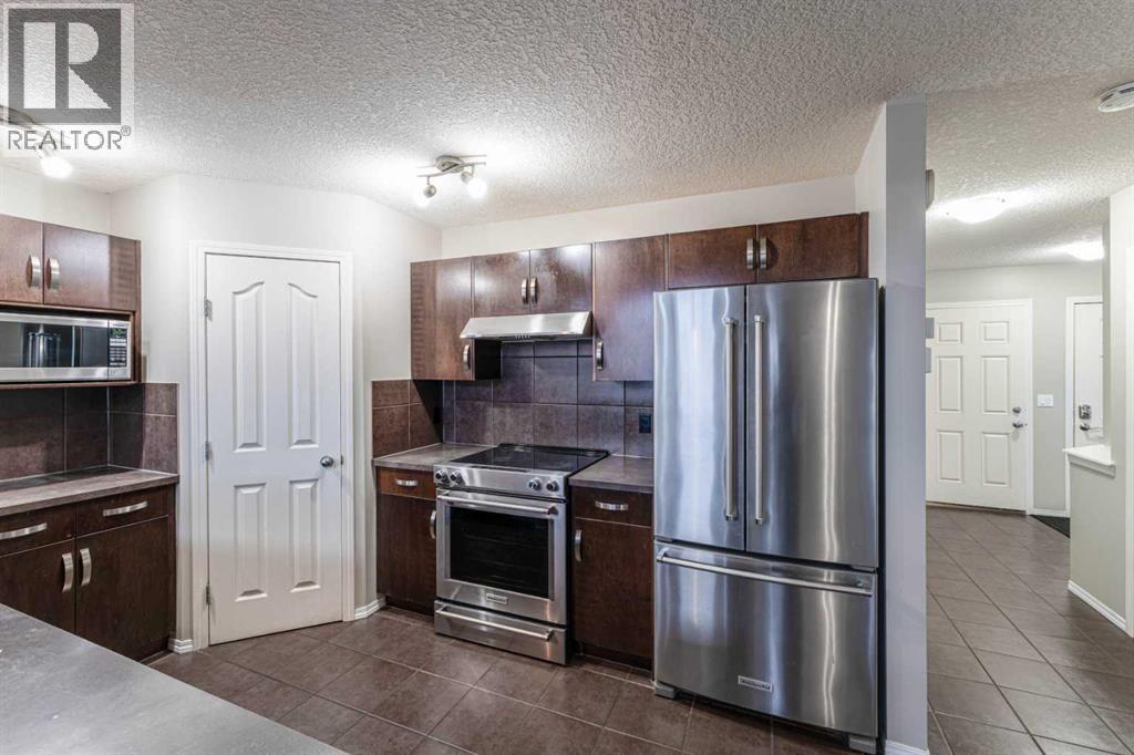 20 Bridlecrest Court Sw, Calgary, Alberta  T2Y 5J3 - Photo 11 - A2274621