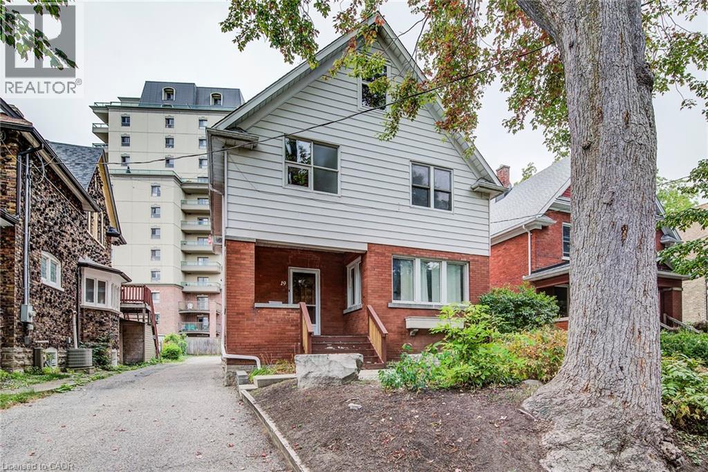 19 Schneider Avenue, Kitchener, Ontario  N2G 1K7 - Photo 2 - 40789168