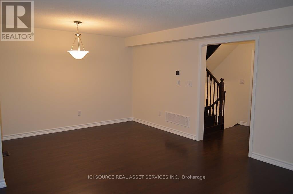 2 Bluegill Crescent, Whitby, Ontario  L1P 0E4 - Photo 14 - E12652176