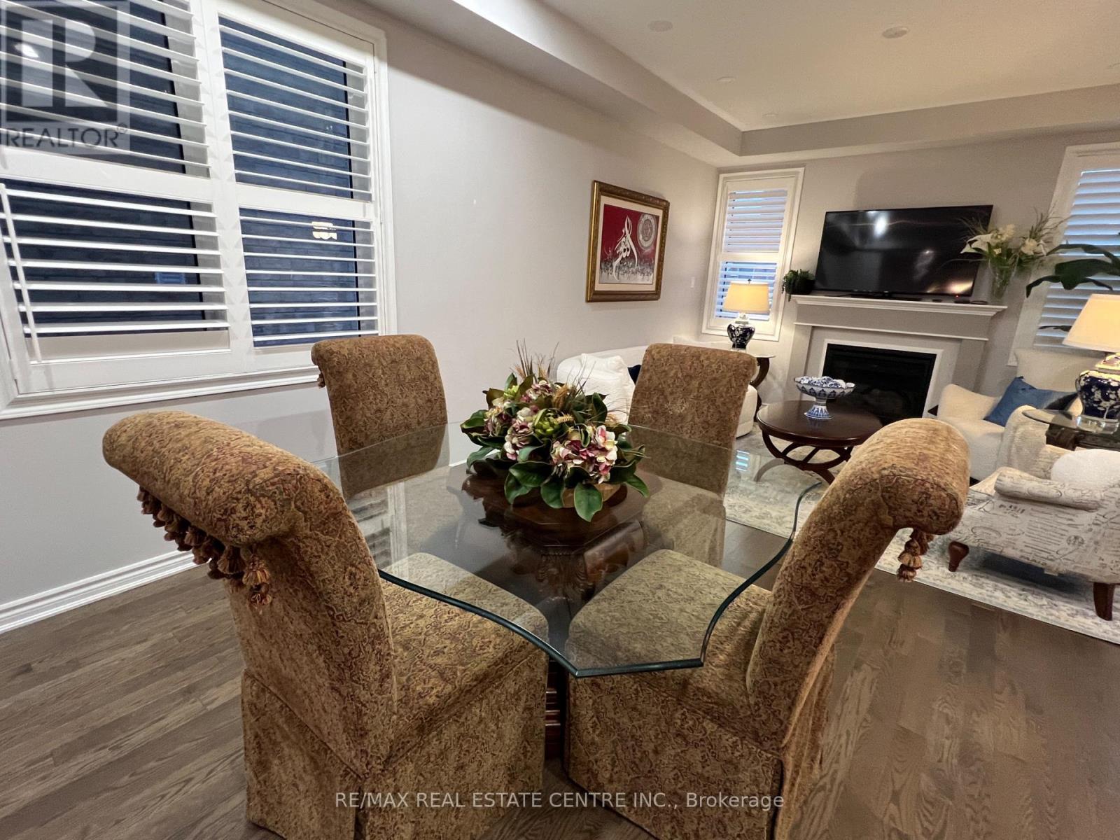 1300 Basswood Crescent, Milton, Ontario  L9T 7E7 - Photo 11 - W12650970