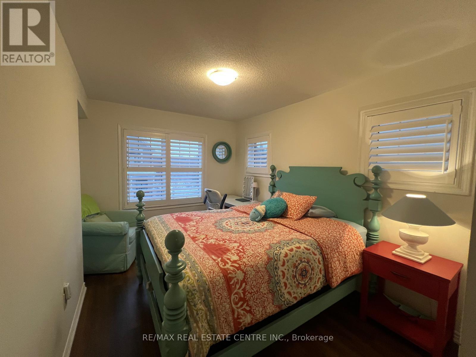 1300 Basswood Crescent, Milton, Ontario  L9T 7E7 - Photo 32 - W12650970