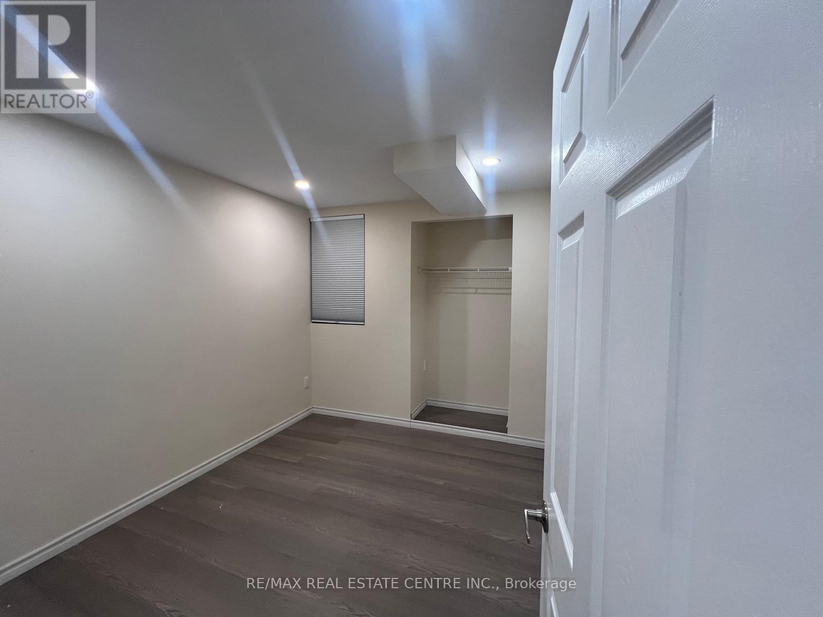 1300 Basswood Crescent, Milton, Ontario  L9T 7E7 - Photo 44 - W12650970