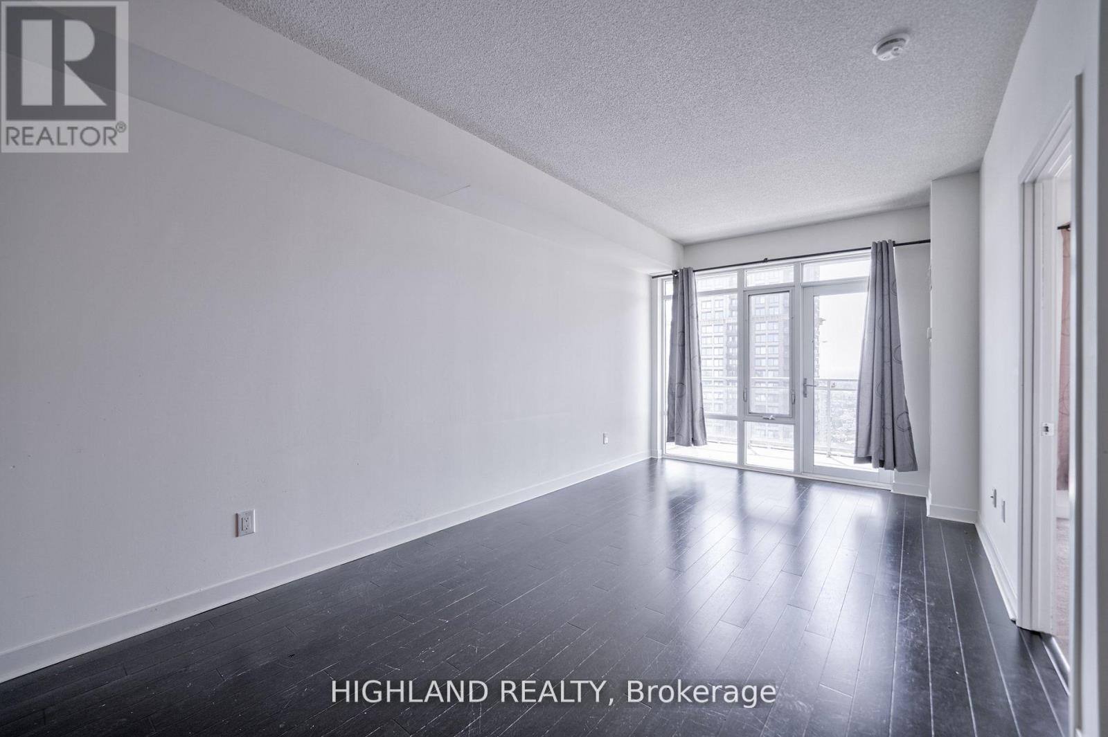 2807 - 360 Square One Drive, Mississauga, Ontario  L5B 0E6 - Photo 21 - W12652174