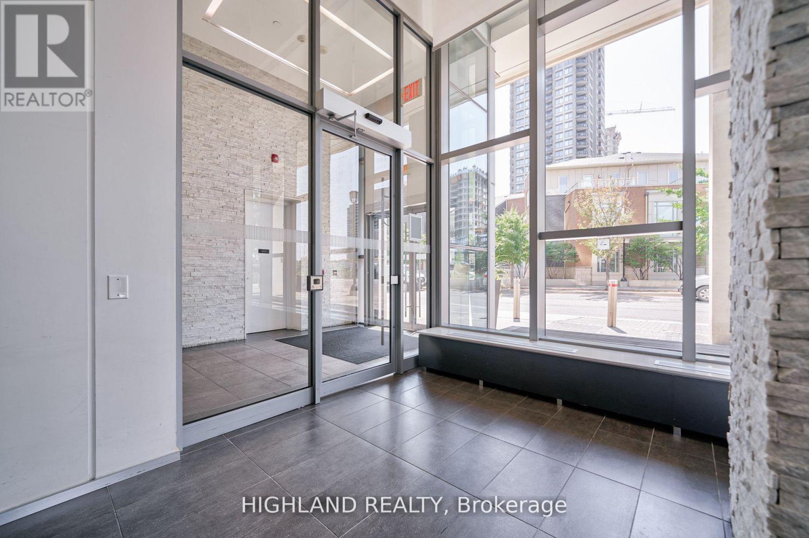 2807 - 360 Square One Drive, Mississauga, Ontario  L5B 0E6 - Photo 5 - W12652174