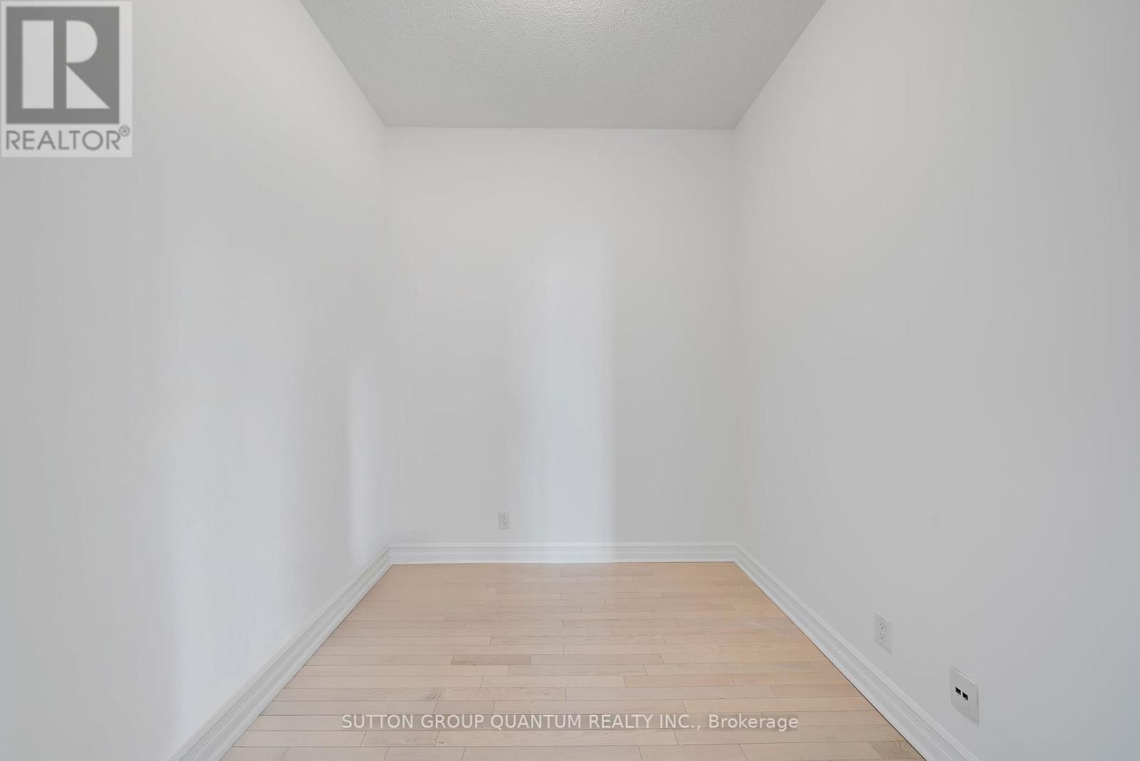 3007 - 1 Elm Drive W, Mississauga, Ontario  L5B 4M1 - Photo 22 - W12652178