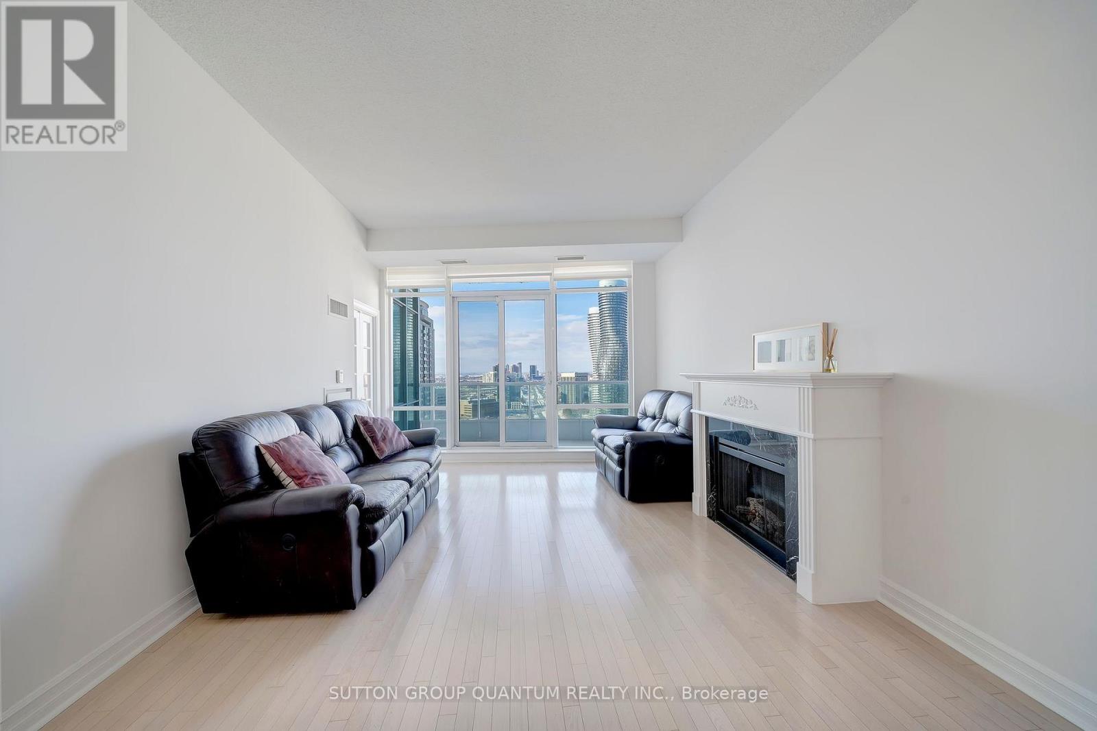 3007 - 1 Elm Drive W, Mississauga, Ontario  L5B 4M1 - Photo 6 - W12652178
