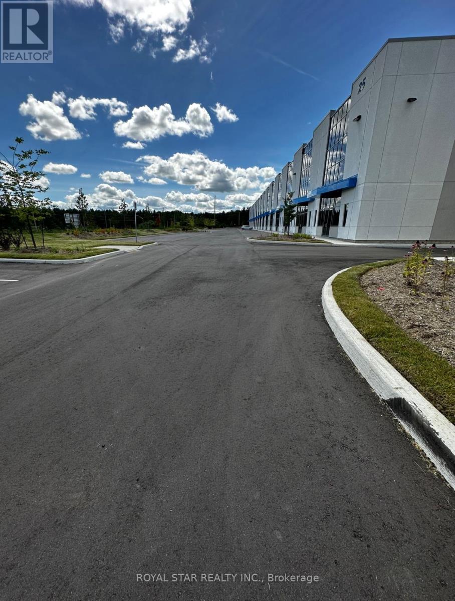 B1 - 20 Newkirk Court, Brampton, Ontario  L6Z 0J8 - Photo 2 - W12652192