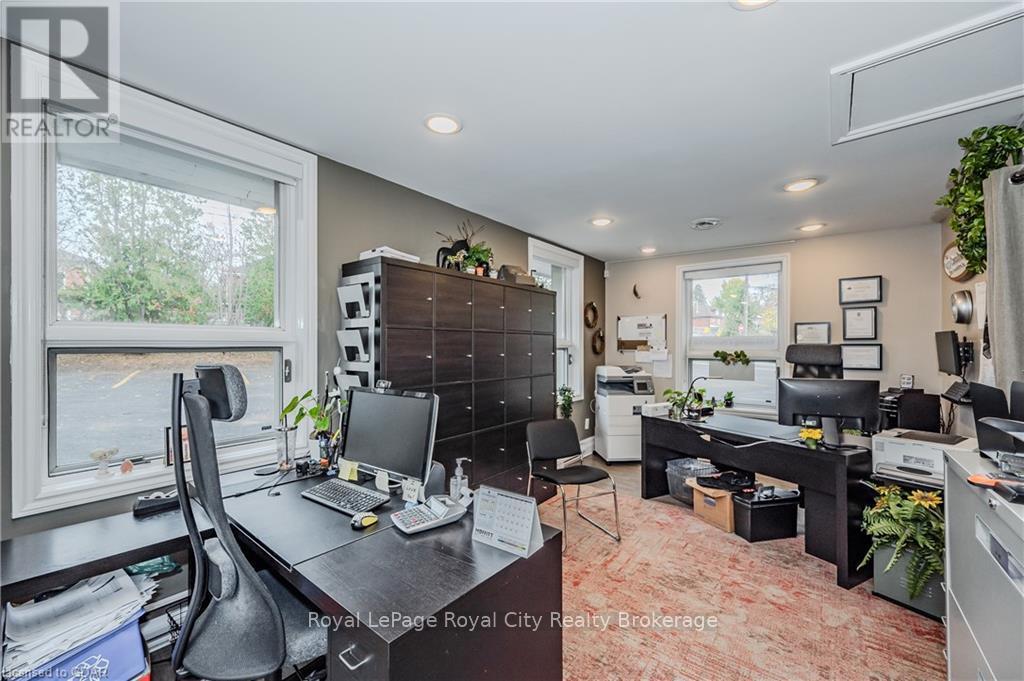 25 Waterloo Avenue, Guelph, Ontario  N1H 3H4 - Photo 18 - X11879720