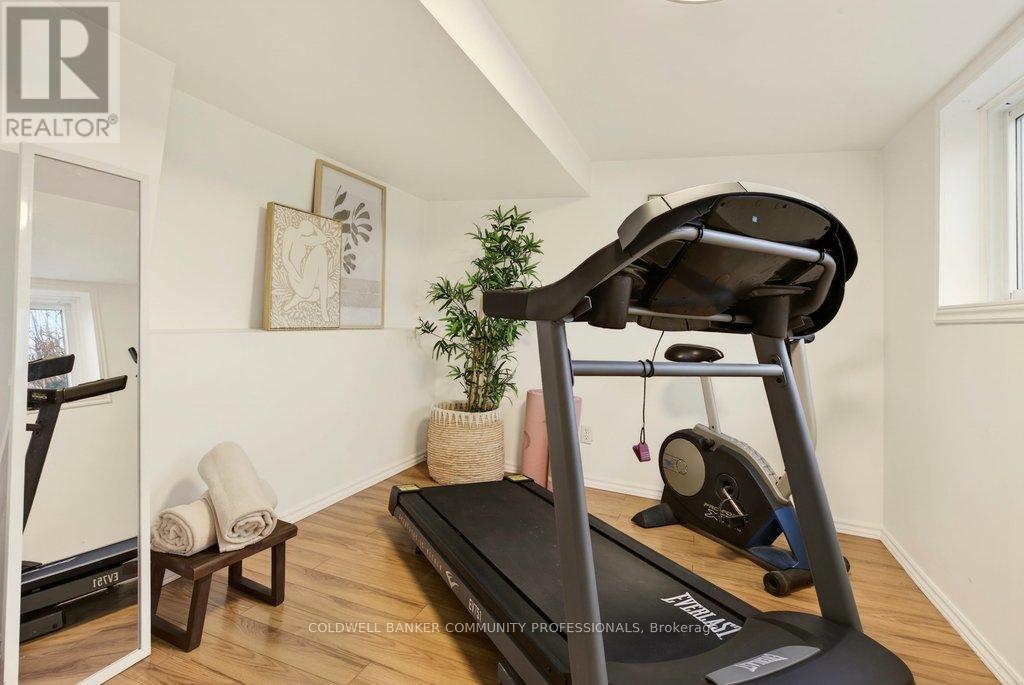 16 Old Oxford Road, St. Catharines, Ontario  L2M 2J9 - Photo 39 - X12652198