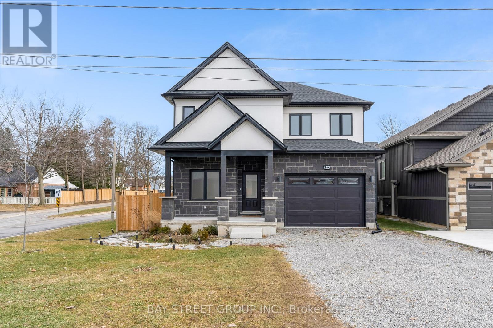 402 AQUEDUCT STREET, Welland, Ontario